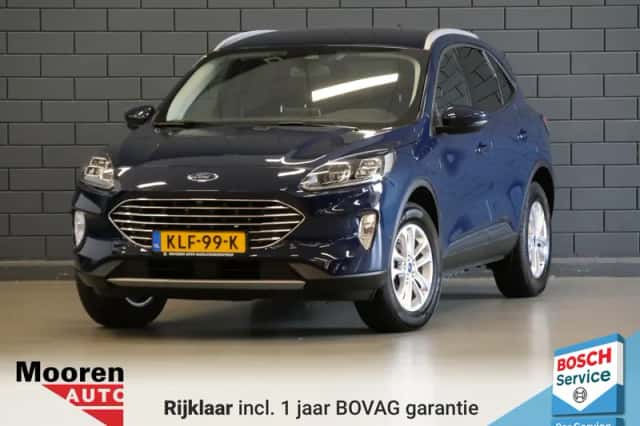 Ford Kuga (2023) thumbnail 1