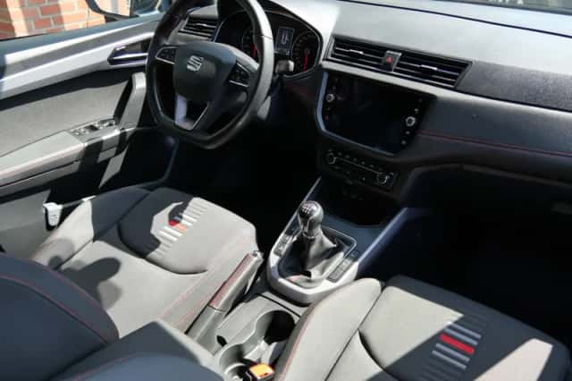 SEAT Arona (2019) thumbnail 4