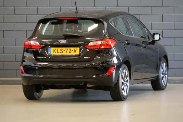 Ford Fiesta (2023) thumbnail 2