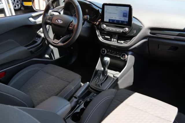Ford Fiesta (2023) thumbnail 3