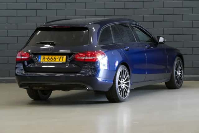Mercedes-Benz C-Klasse (2019) thumbnail 2