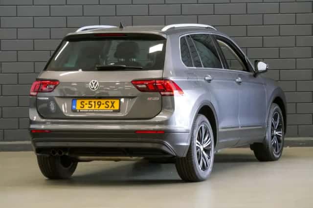 Volkswagen Tiguan (2019) thumbnail 2