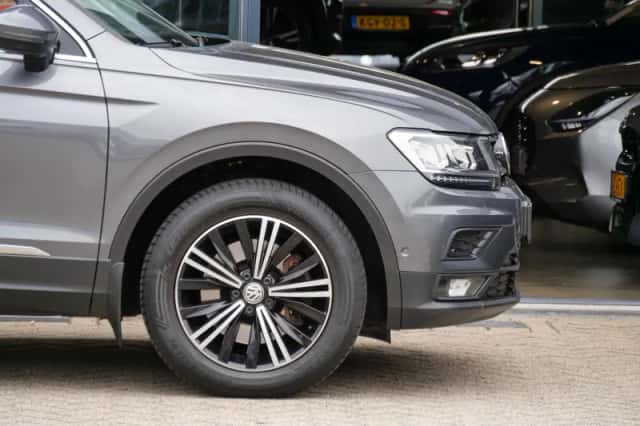 Volkswagen Tiguan (2019) thumbnail 6