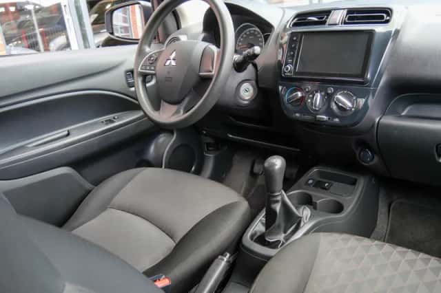 Mitsubishi Space Star (2021) thumbnail 3