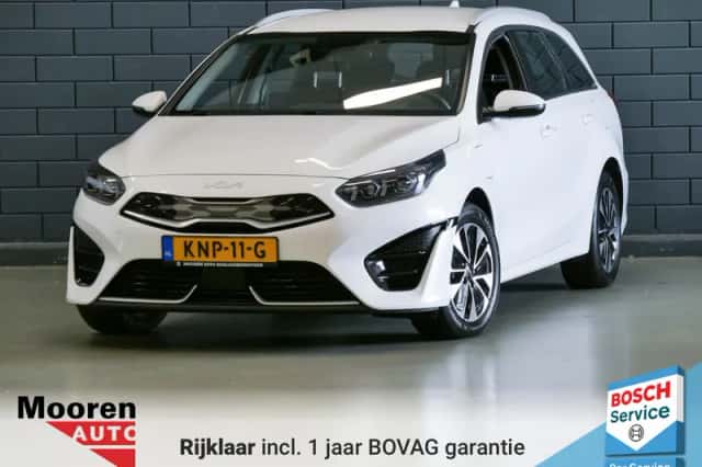 Kia Ceed Sportswagon (2023) thumbnail 1