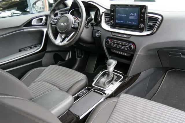 Kia Ceed Sportswagon (2023) thumbnail 3