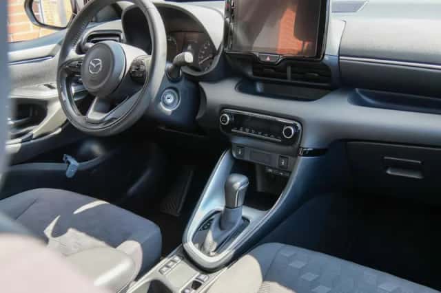 Mazda 2 (2024) thumbnail 3