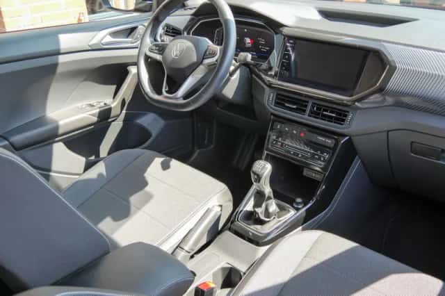 Volkswagen T-Cross (2021) thumbnail 3
