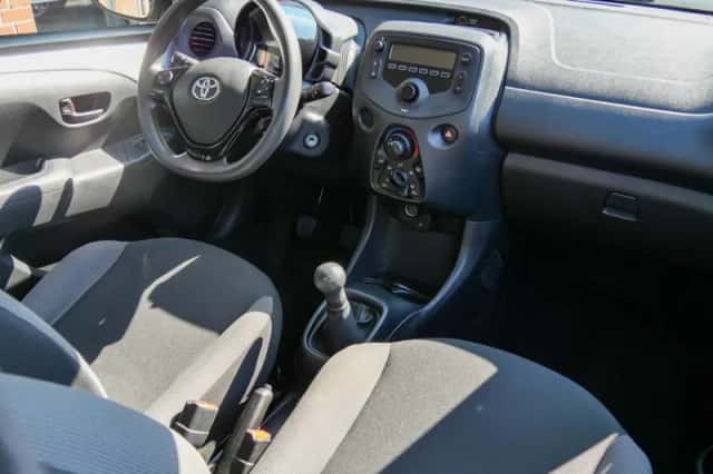 Toyota Aygo (2019) thumbnail 3