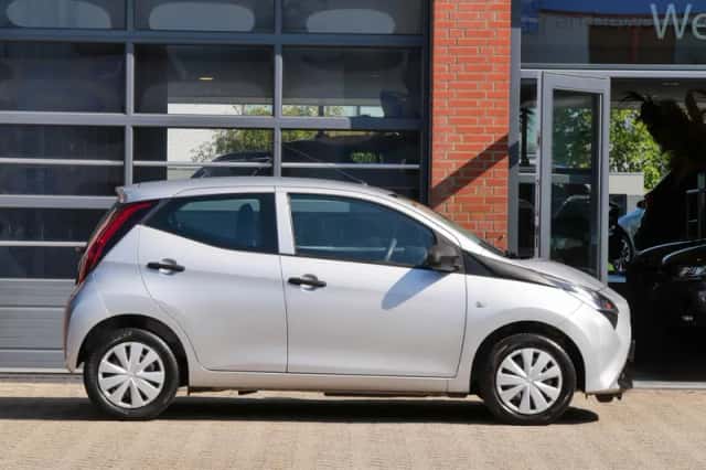Toyota Aygo (2019) thumbnail 5