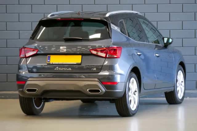 SEAT Arona (2025) thumbnail 2