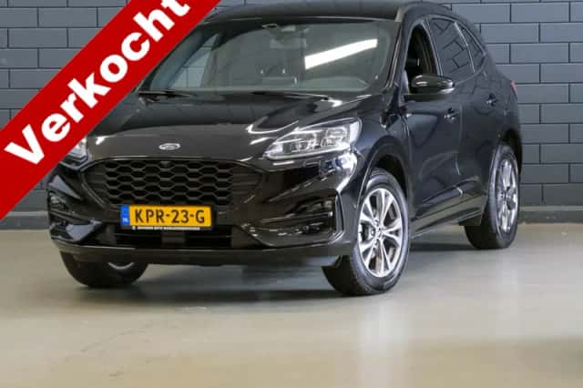 Ford Kuga (2023) thumbnail 1