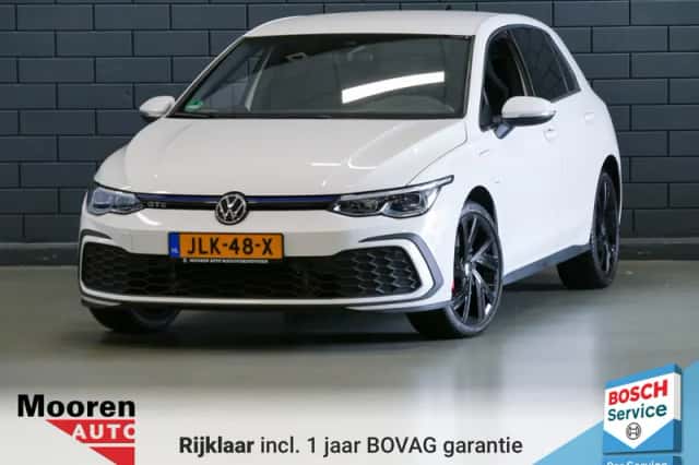 Volkswagen Golf (2021) thumbnail 1