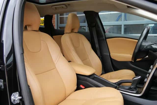 Volvo V40 (2019) thumbnail 4
