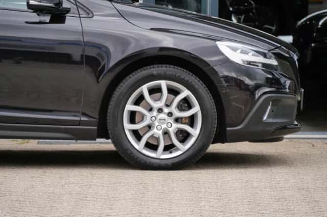Volvo V40 (2019) thumbnail 6