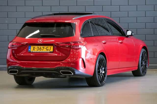 Mercedes-Benz C-Klasse (2022) thumbnail 2