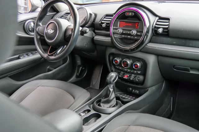 MINI Clubman (2017) thumbnail 3