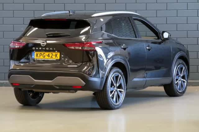 Nissan Qashqai (2023) thumbnail 2