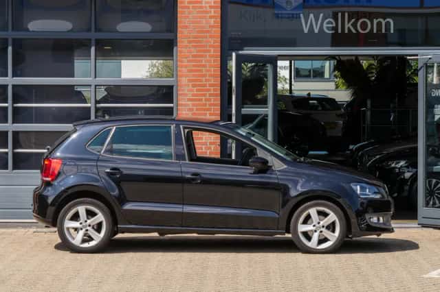 Volkswagen Polo (2012) thumbnail 5
