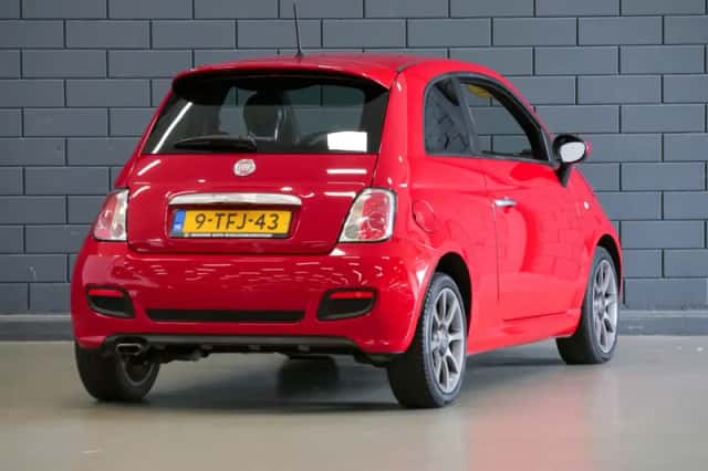Fiat 500 (2014) thumbnail 2