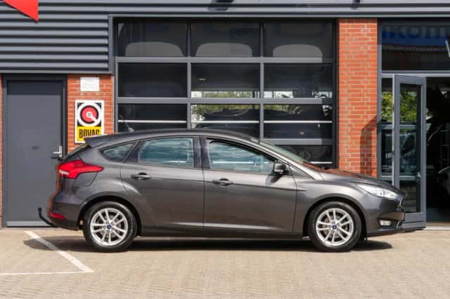Ford Focus (2018) thumbnail 5