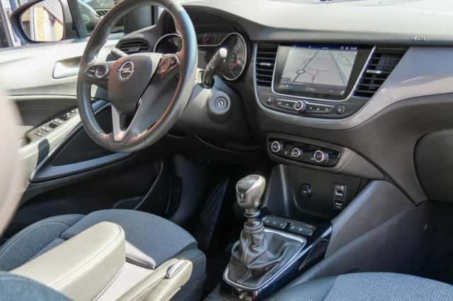 Opel Crossland (2024) thumbnail 3