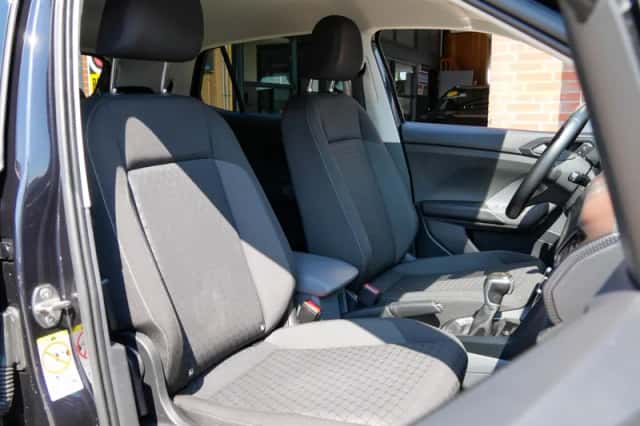 Volkswagen T-Cross (2019) thumbnail 4