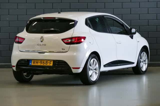 Renault Clio (2017) thumbnail 2