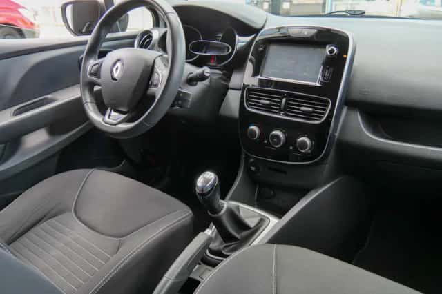 Renault Clio (2017) thumbnail 3