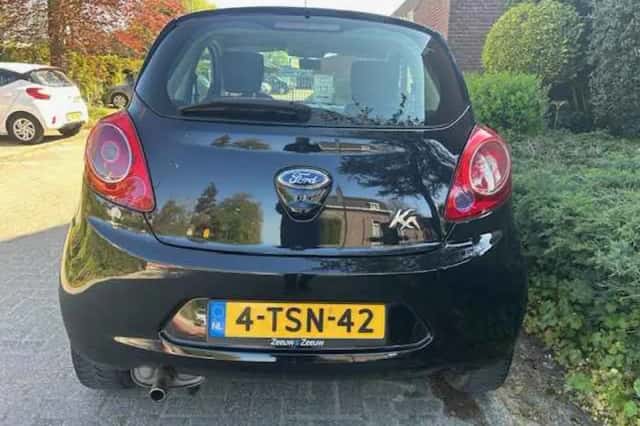 Ford Ka (2014) thumbnail 3