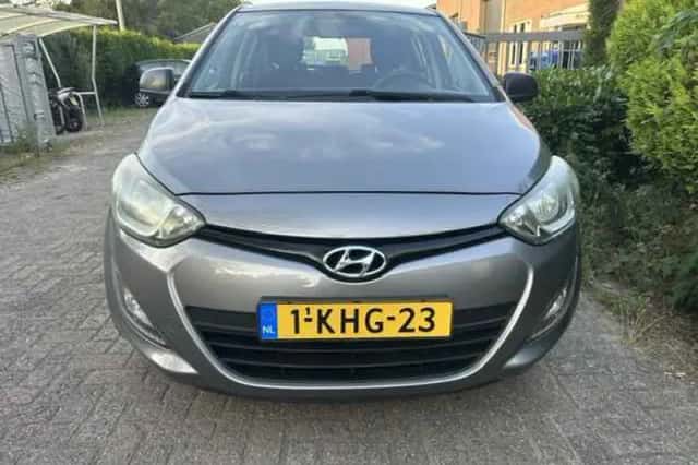 Hyundai i20 (2013) thumbnail 6