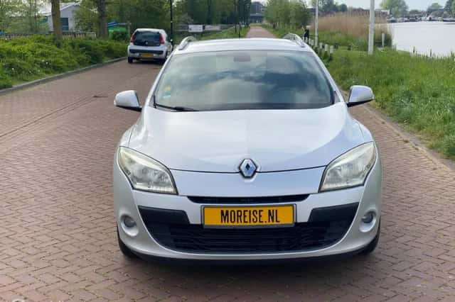 Renault Mégane (2011) thumbnail 5