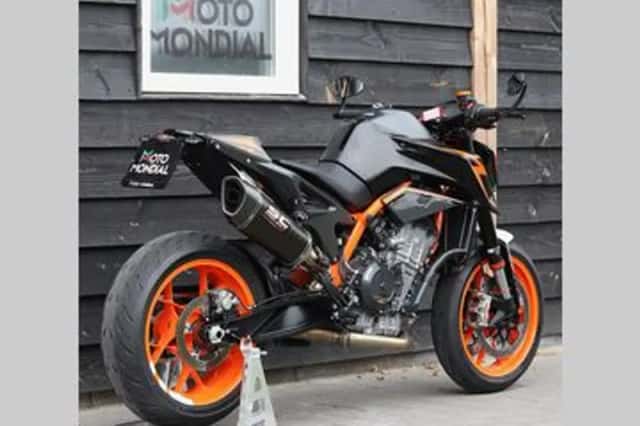 KTM 890 (2021) thumbnail 2