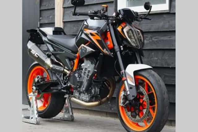 KTM 890 (2021) thumbnail 4