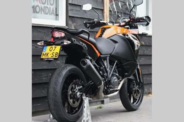 KTM 1090 (2017) thumbnail 4