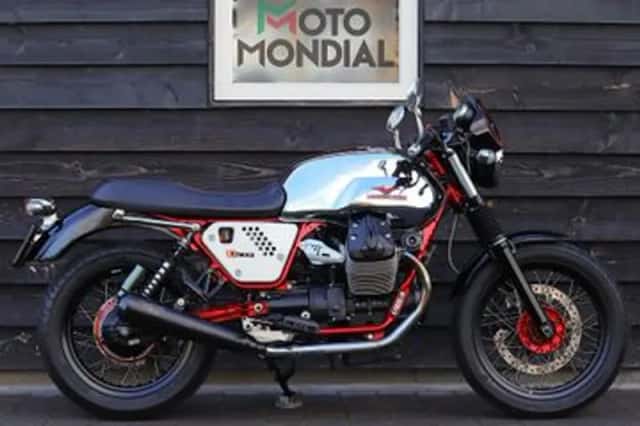 MOTO GUZZI V (2013) thumbnail 1