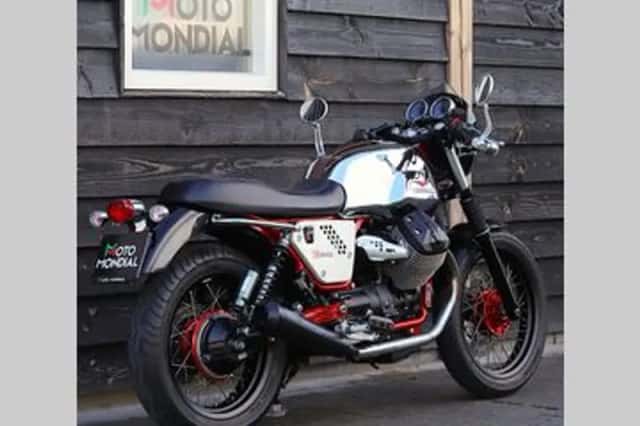 MOTO GUZZI V (2013) thumbnail 2