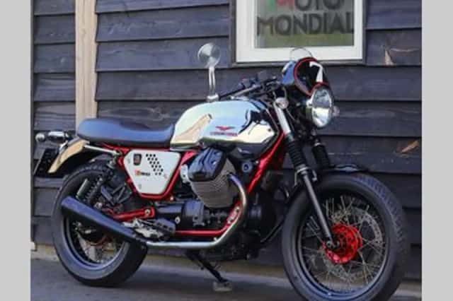 MOTO GUZZI V (2013) thumbnail 3
