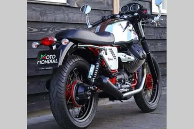 MOTO GUZZI V (2013) thumbnail 5