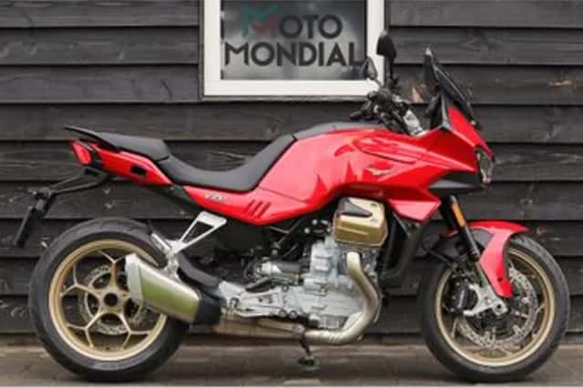 MOTO GUZZI V (2023) thumbnail 1