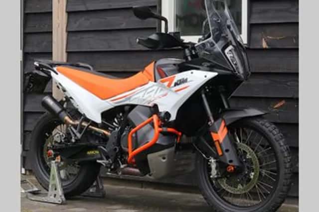 KTM 790 (2025) thumbnail 2