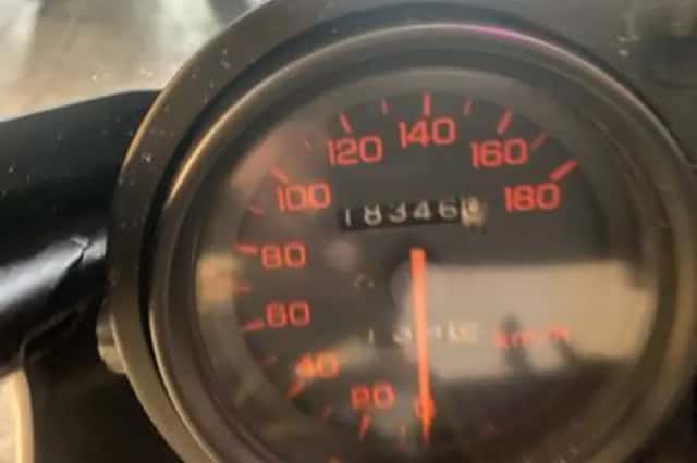 Honda VFR (1988) thumbnail 6