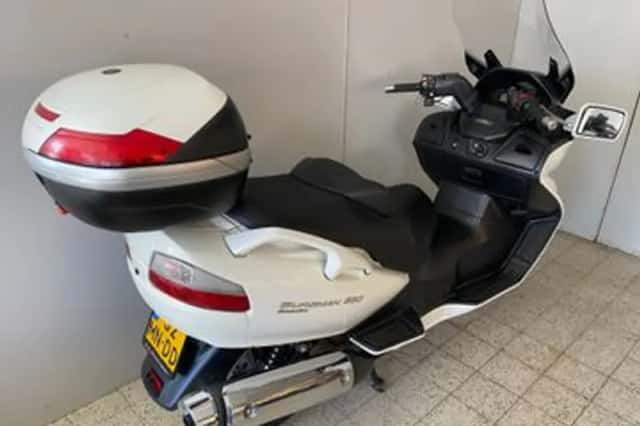 Suzuki AN (2012) thumbnail 2
