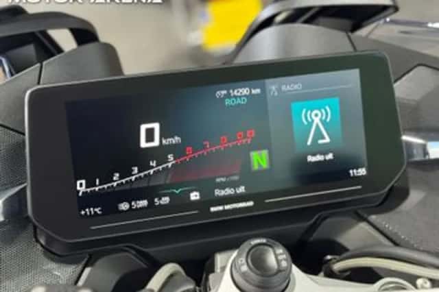BMW R (2022) thumbnail 6