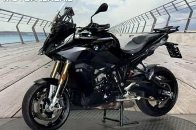 BMW S (2023) thumbnail 4