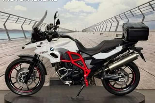 BMW F (2016) thumbnail 2