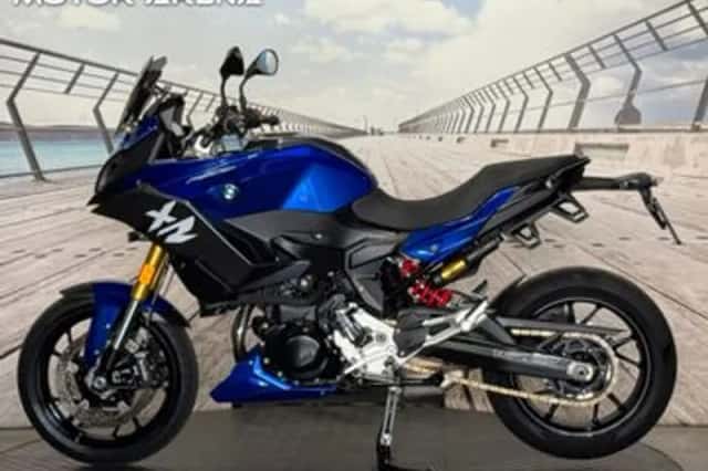 BMW F (2022) thumbnail 2