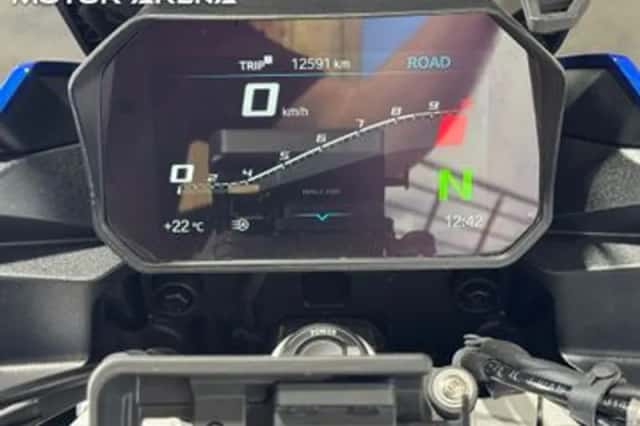 BMW F (2022) thumbnail 6