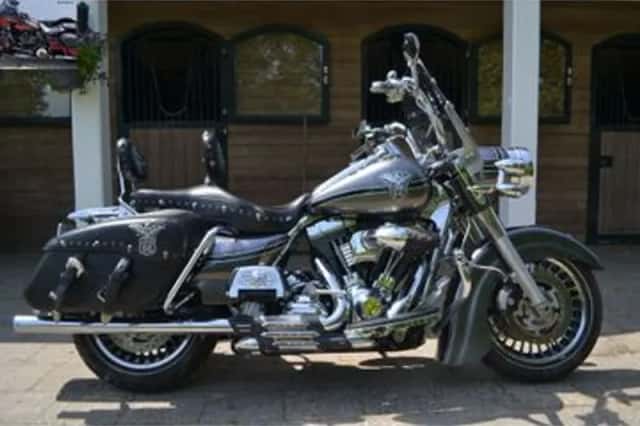 HARLEY-DAVIDSON ROAD (2010) thumbnail 1