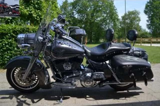 HARLEY-DAVIDSON ROAD (2010) thumbnail 3
